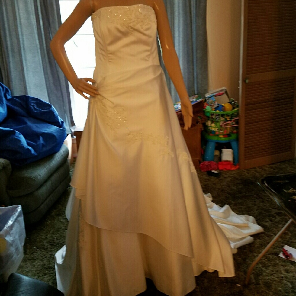 Maggie Sottero wedding dress