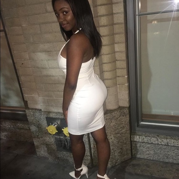 White dress - Picture 2 of 2