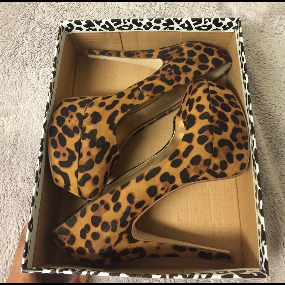 Leo Print Heels