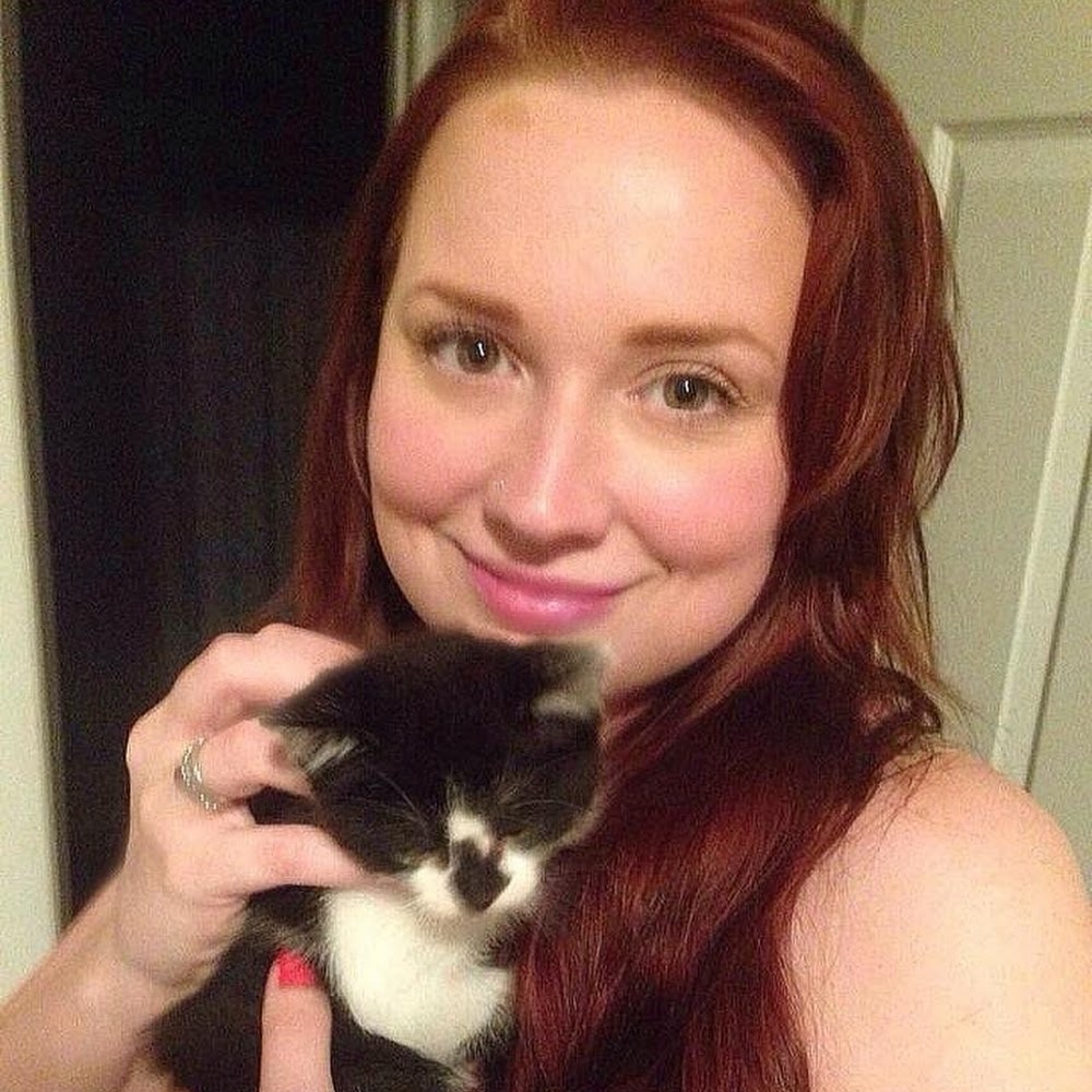 Meet your Posher, Alicia