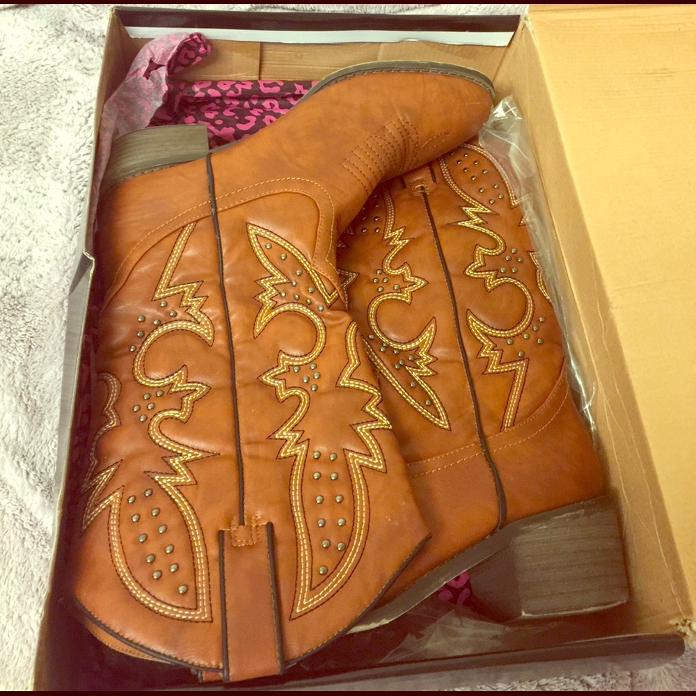 Brown CowGirl Boots