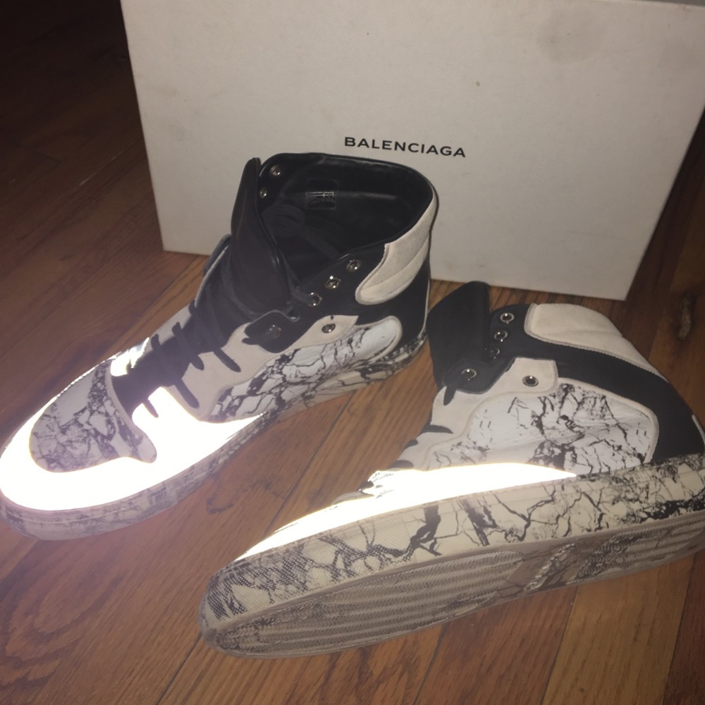 BALENCIAGA SNEAKERS ✨