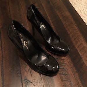 Jessica Simpson size 8 black patent leather pump