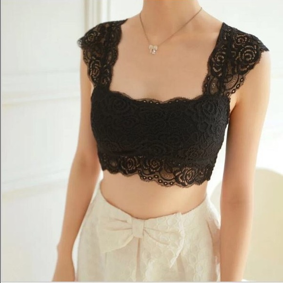 Black lace crop top/bralette - Picture 2 of 6