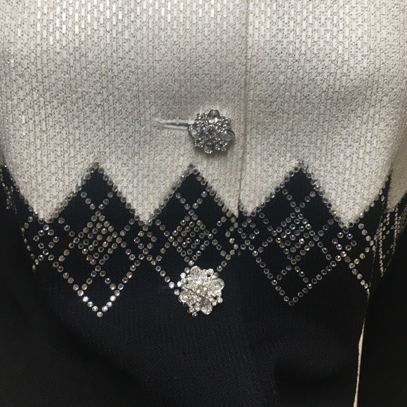 St John evening jacket NWOT! 🔥INSANE GORGEOUS 🔥 - Picture 2 of 4