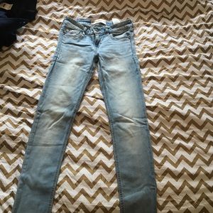 Hollister light wash stretch skinny jeans