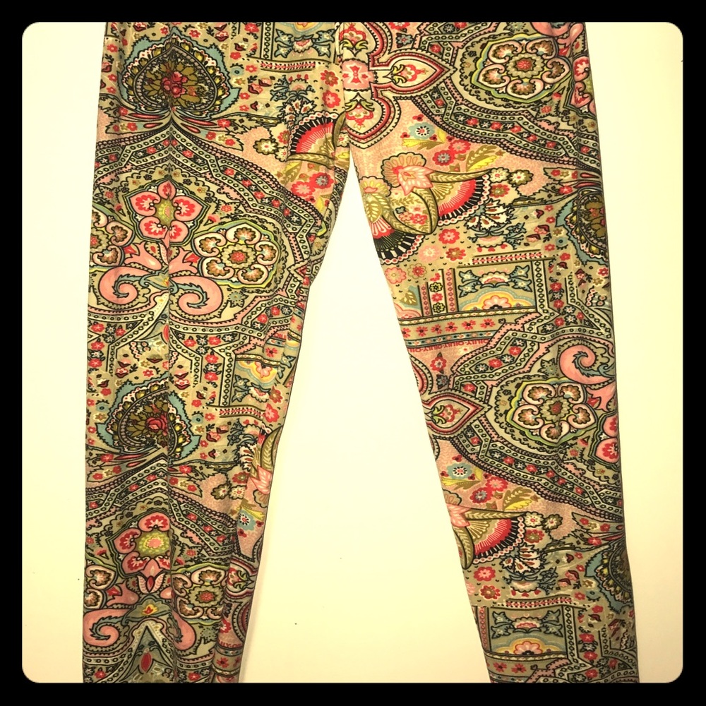 SALE❣️Gypsy Boho Paisley Boutique Leggings