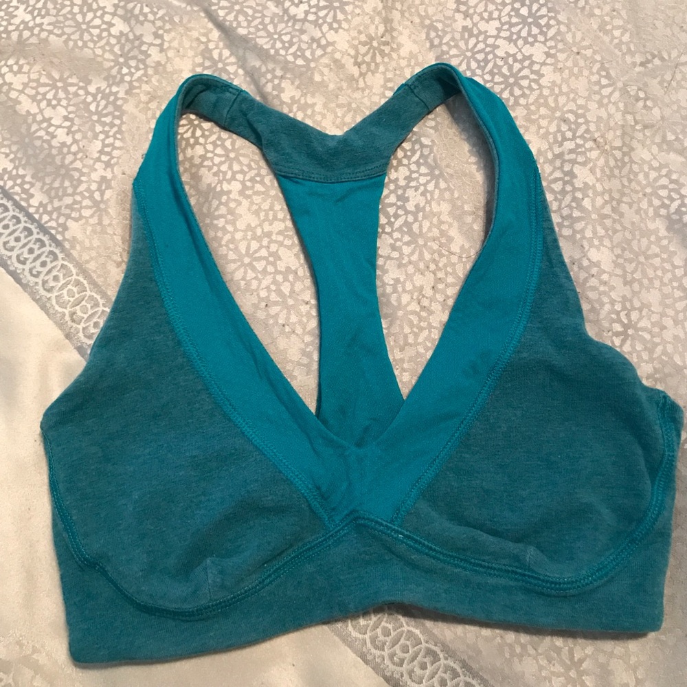 Lululemon sports bra 4