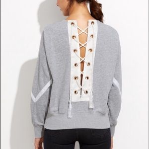 💖 Lace up back gray sweatshirt - sexy and casual