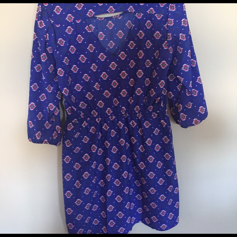 Dress - Picture 2 of 2