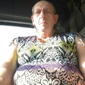 Meet your Posher, Tonya renee