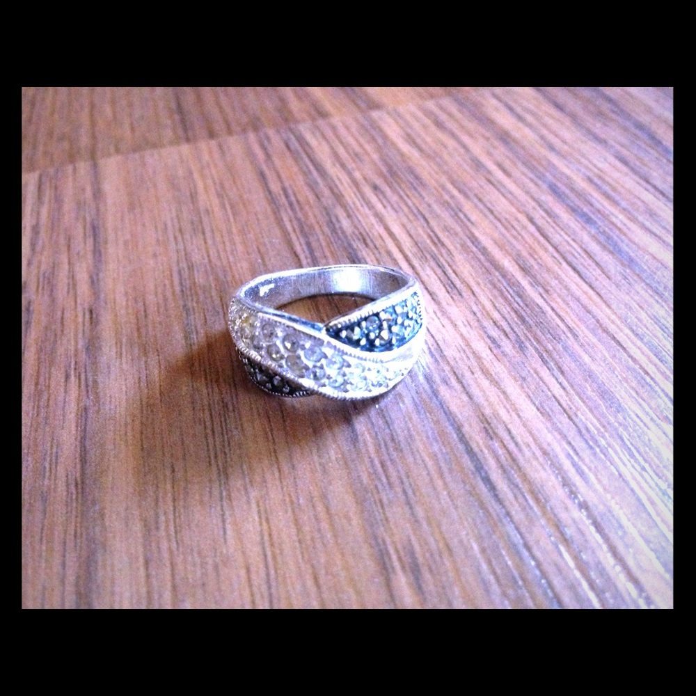 Two tone ring