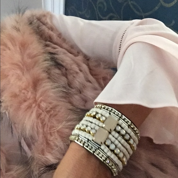 Love the latest trends! - Picture 5 of 6