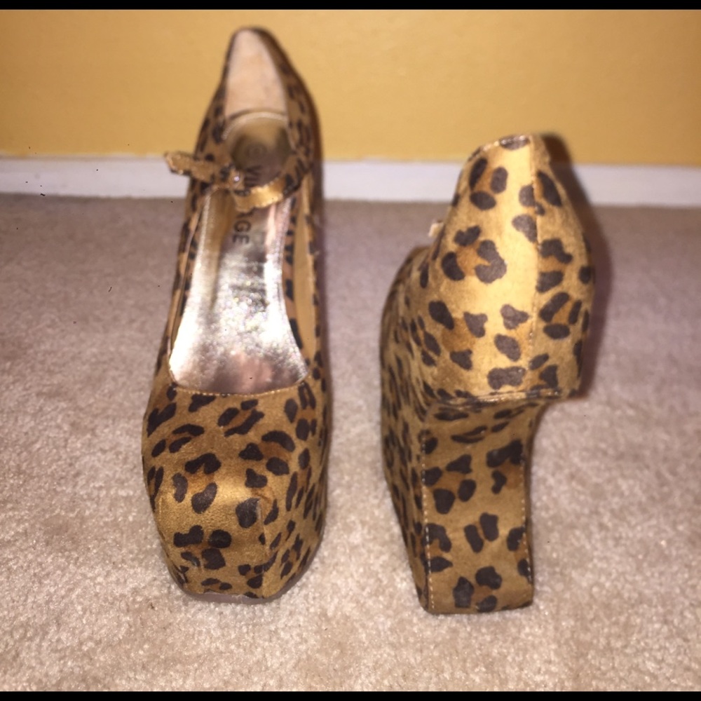 Lady gag cheetah wedges! 🖤 Size 8 🖤
