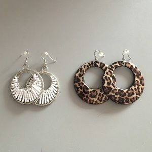 2 PAIR round earrings