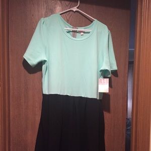 LuLaRoe NWT Mint and Black Amelia
