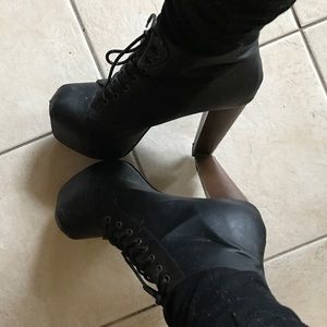 Look alike Jeffrey Campbell heels