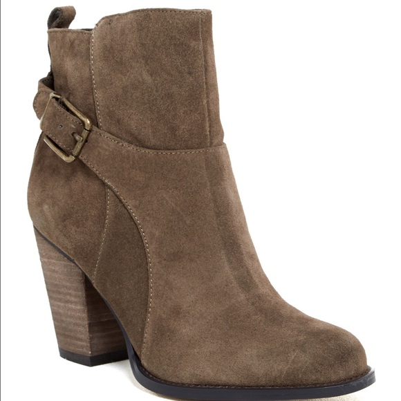 Ivanka Trump Shoes - Ivanka Trump Booties Size 7