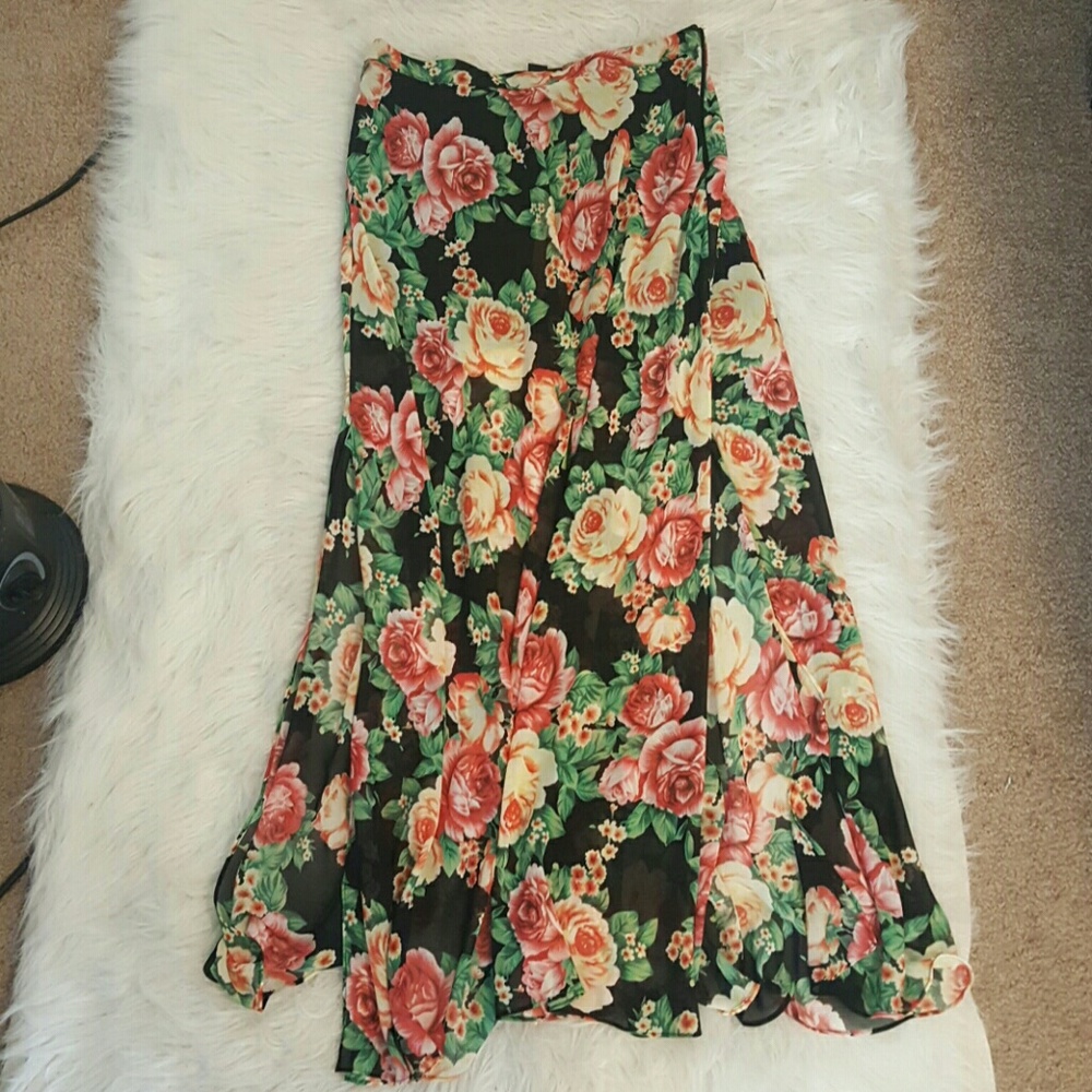 Floral maxi skirt