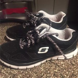 Skechers memory foam size 7 👟🏃🏽‍♀️