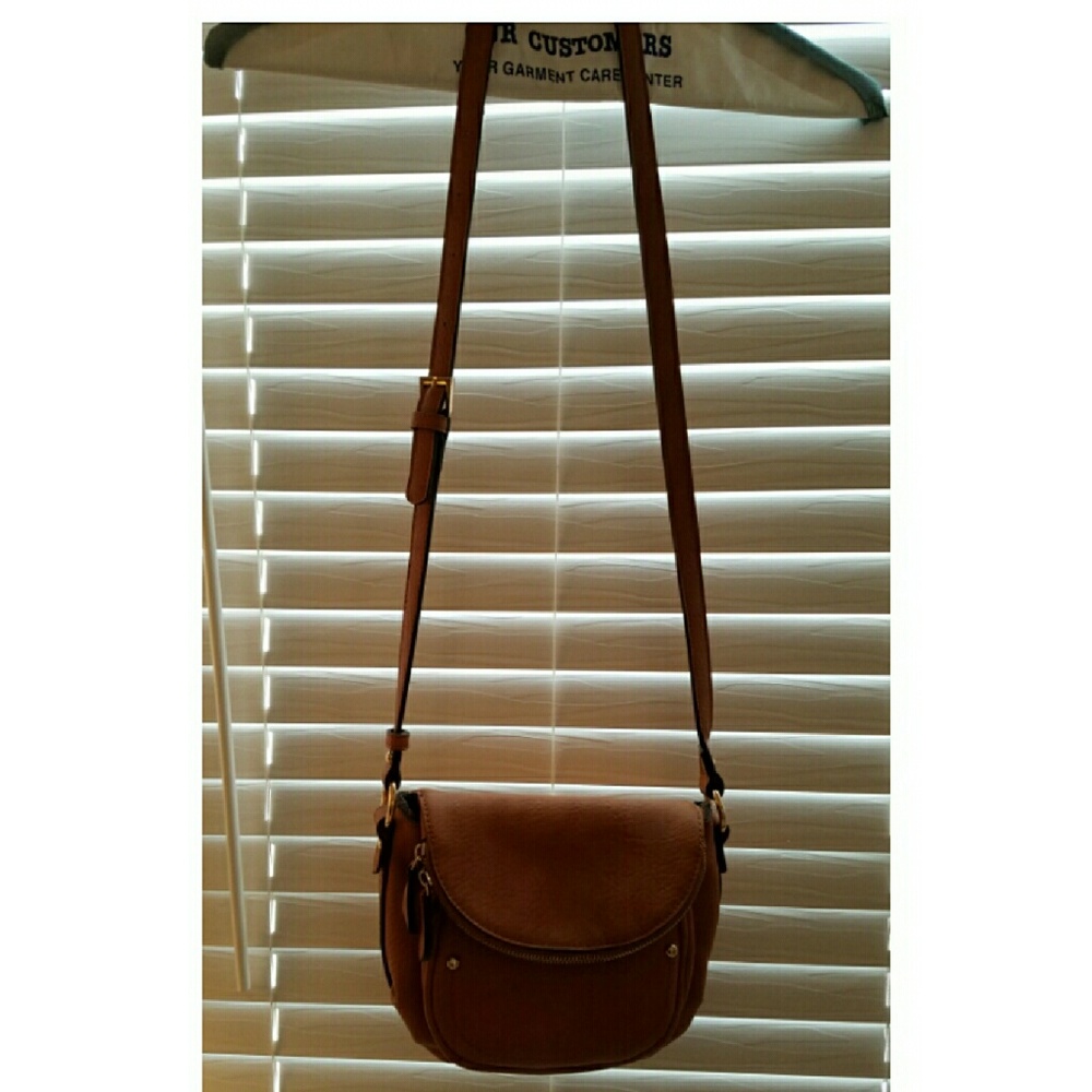 Unknown brand tan crossbody
