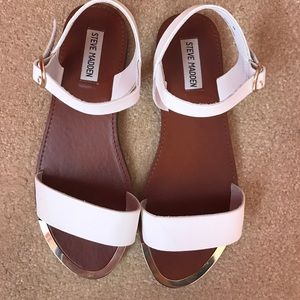Steve Madden flat sandals