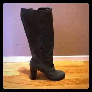 Vince Canuto, gray boot size 9.5