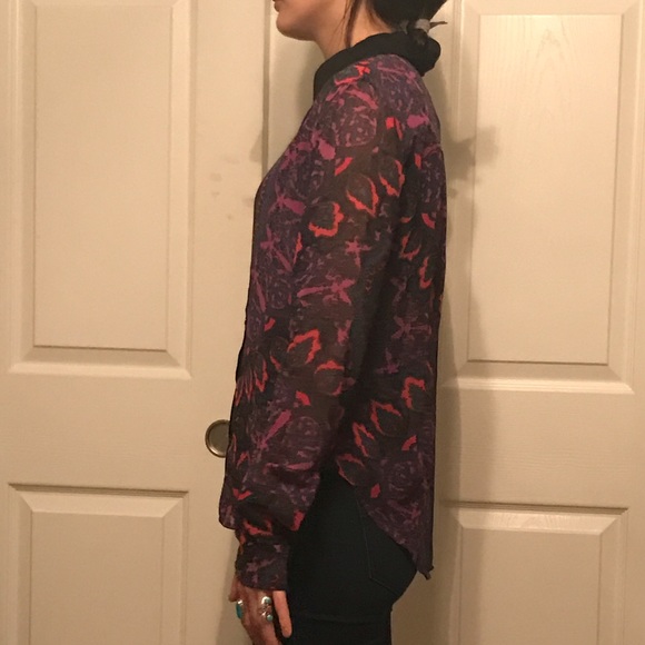 Multicolored blouse - Picture 2 of 3