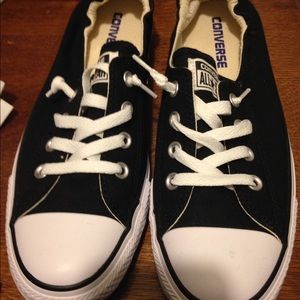 Size 10 never worn Converse.