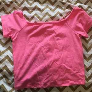 Cute pink crop top!