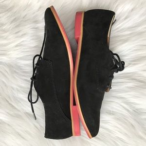 American Rag Black and Pink Oxford Shoes- Size 6.5