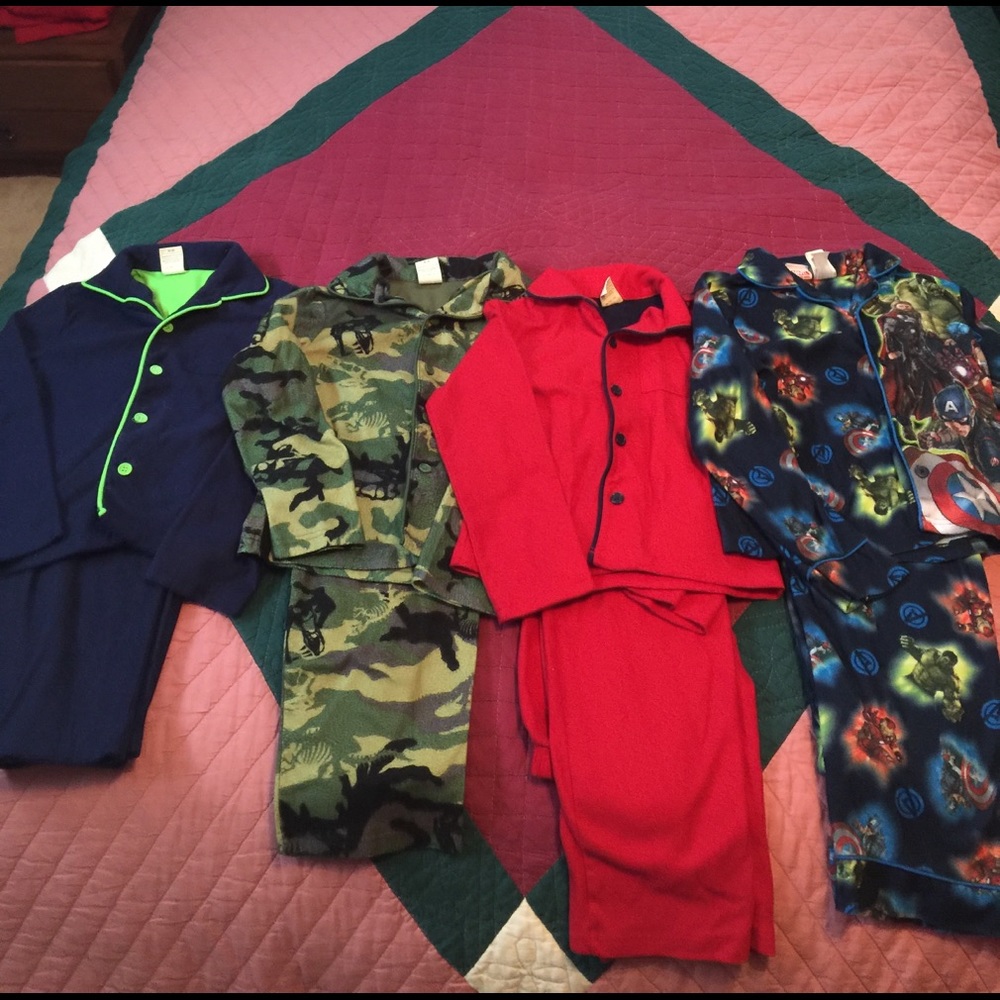 Boys size 8 two piece button up pajamas