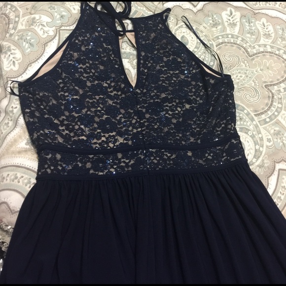 ¡Dress for Any Occasion! - Picture 2 of 4