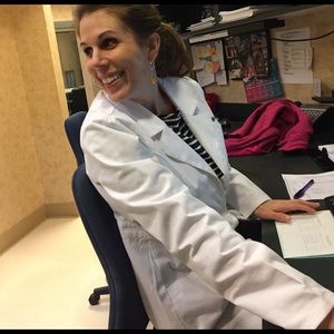 Meet your Posher, Doraine