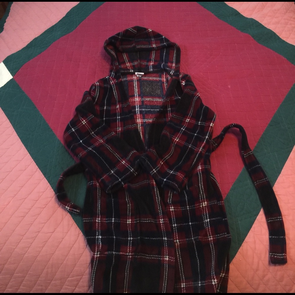 Boys Medium (8/10) Robe
