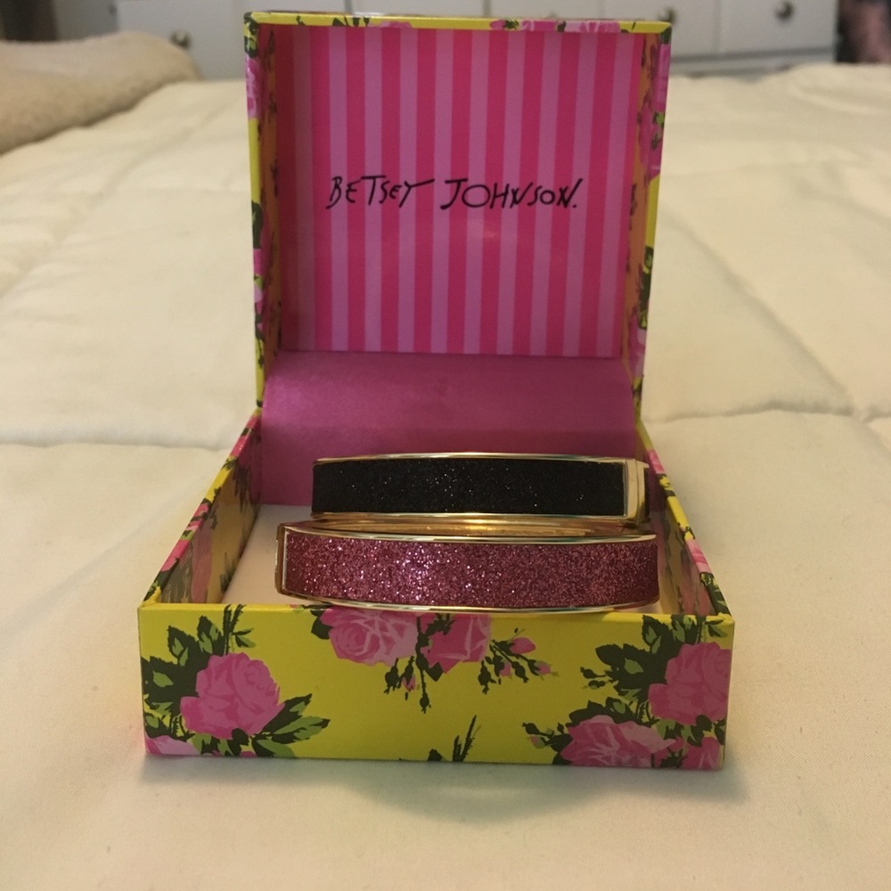 Betsy Johnson Glittery Bangles