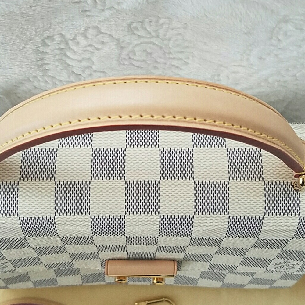 <<<<<SOLD>>>>> Louis Vuitton Croisette  Bag - Picture 2 of 4