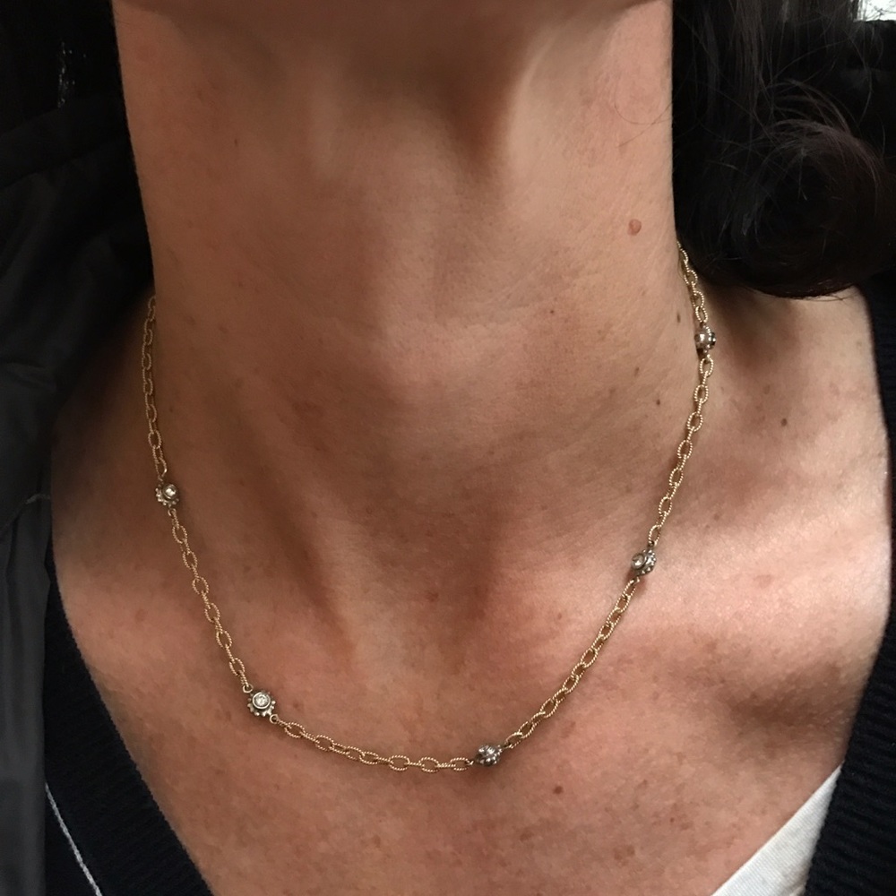 18 karat gold necklace