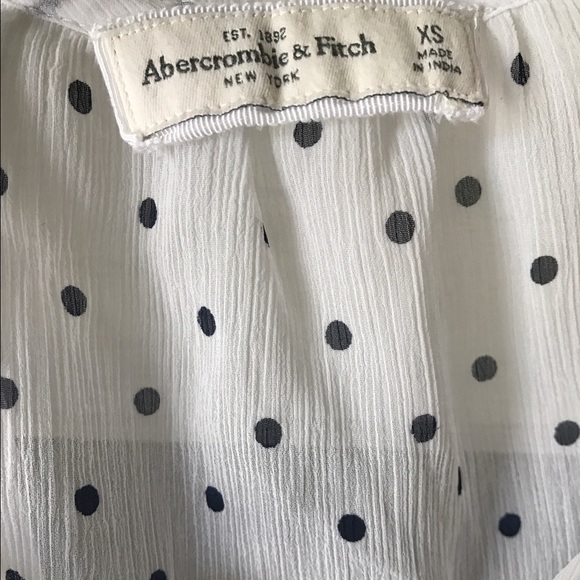 A&F Shear Blouse - Picture 2 of 4