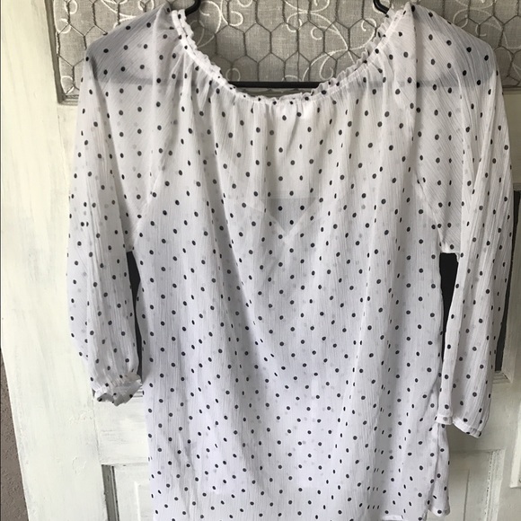 A&F Shear Blouse - Picture 3 of 4