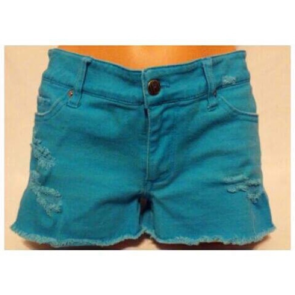 Women's shorts - Picture 1 of 4