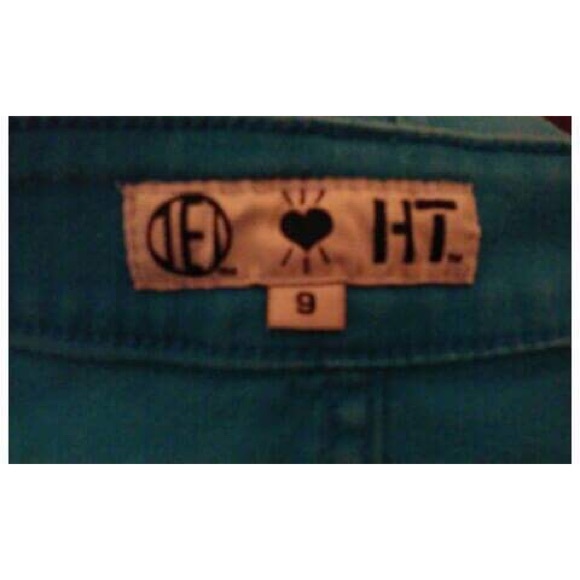 Women's shorts - Picture 4 of 4