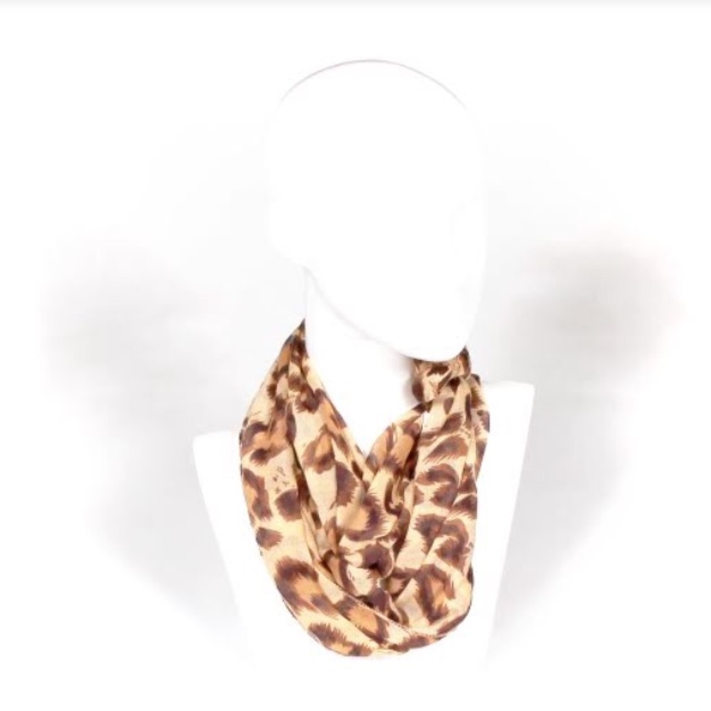 Woman's animal print scarf. cheetah