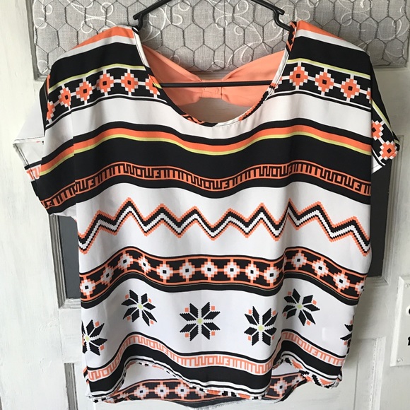 Aztec Blouse/Shirt, bow back - Picture 1 of 3