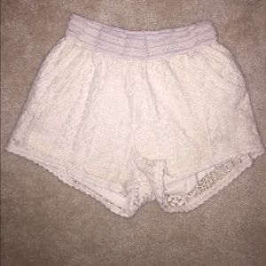 White lacy shorts CLICK FOR DISCOUNT DETAILS🤑