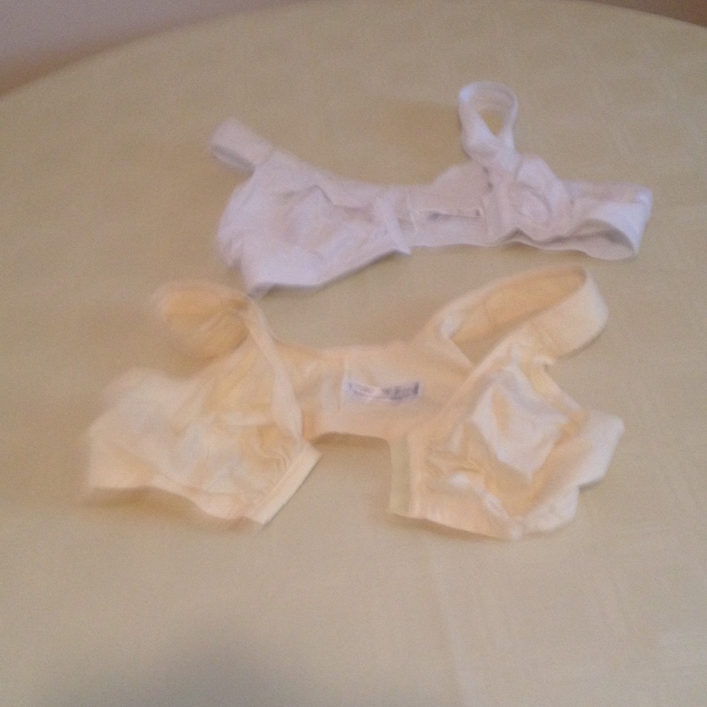 4-hook, front-close bras.