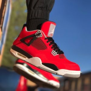 Meet your Posher, Dominic