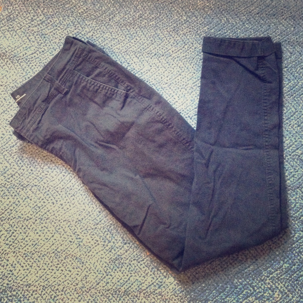 Old Navy Skinny Khakis in Navy