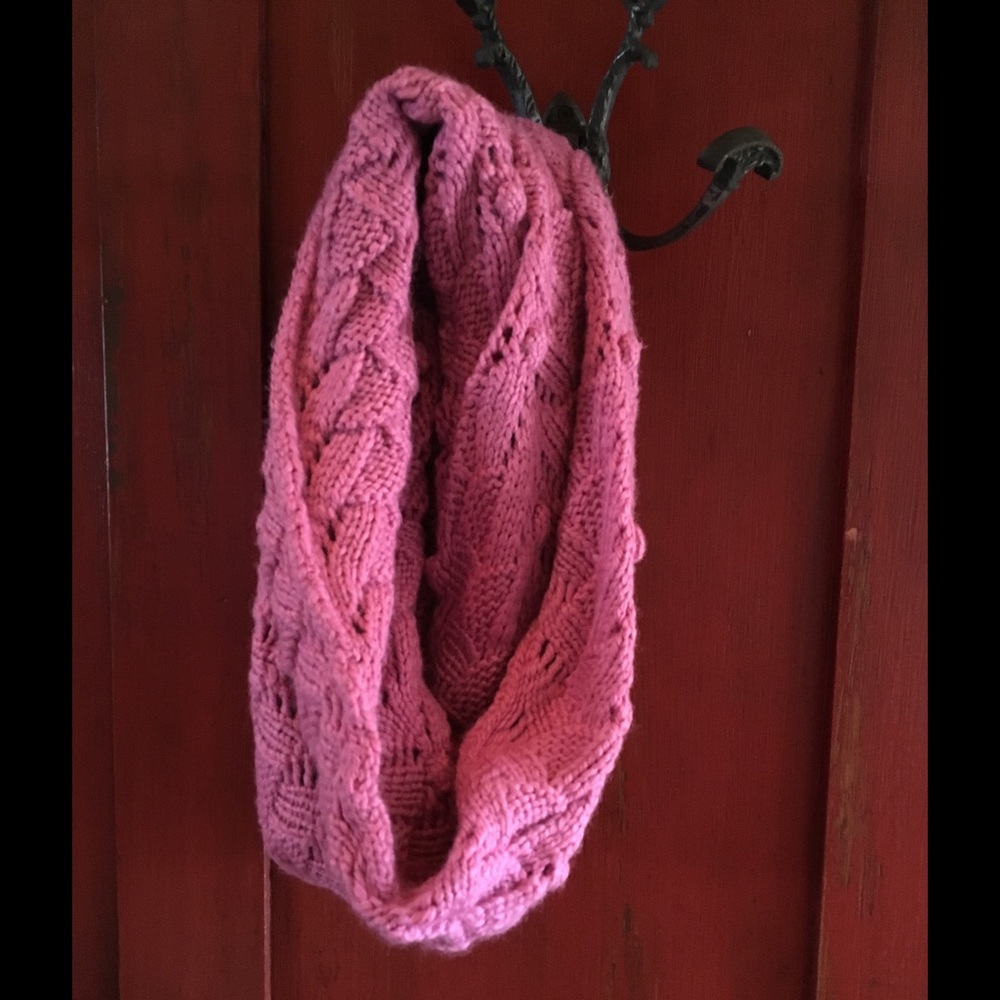 GAP Scarf