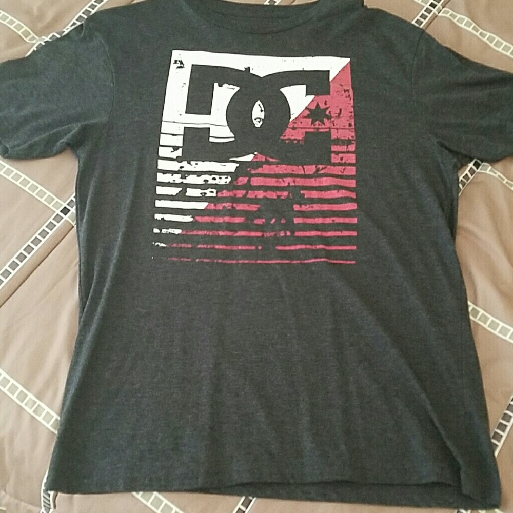 ! NEW MEN'S DC SHIRT!